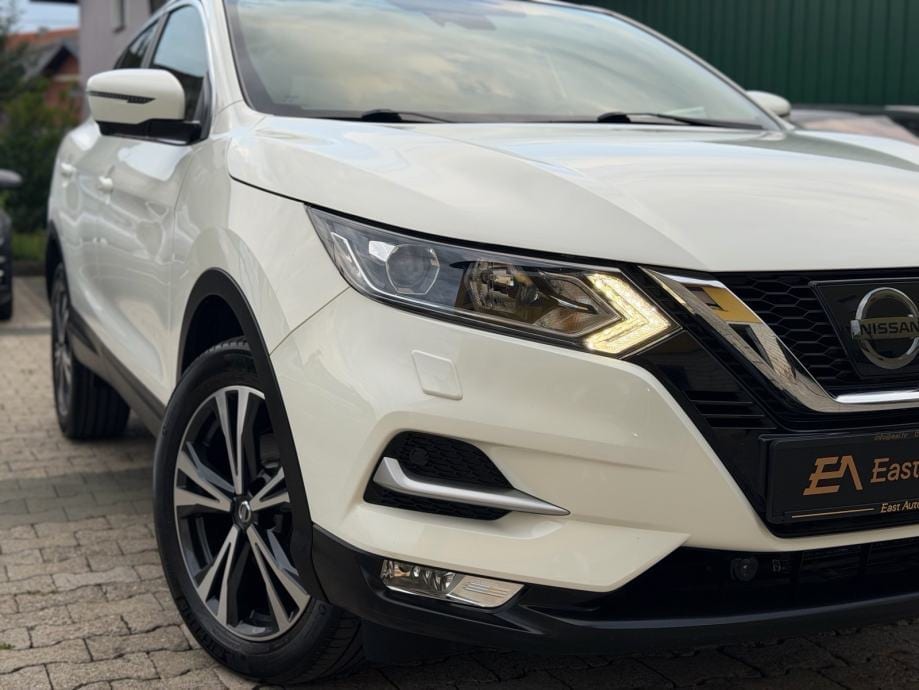 Nissan Qashqai 1,6 dCi Automatik, N-Connecta, Servisna, Kamere 360° - 6