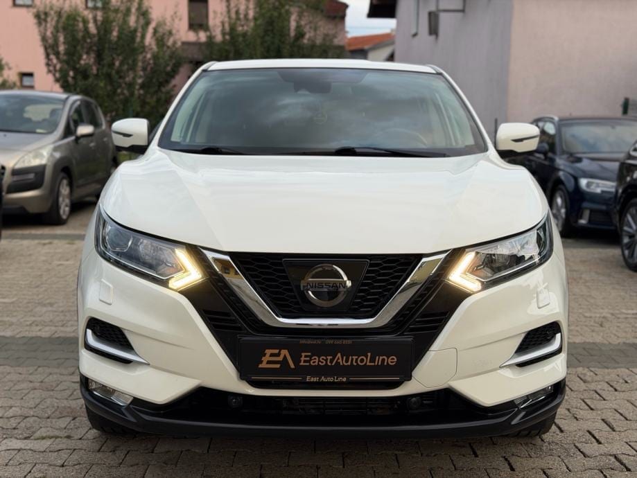 Nissan Qashqai 1,6 dCi Automatik, N-Connecta, Servisna, Kamere 360° - 3
