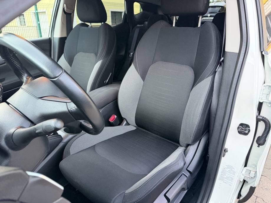 Nissan Qashqai 1,6 dCi Automatik, N-Connecta, Servisna, Kamere 360° - 24