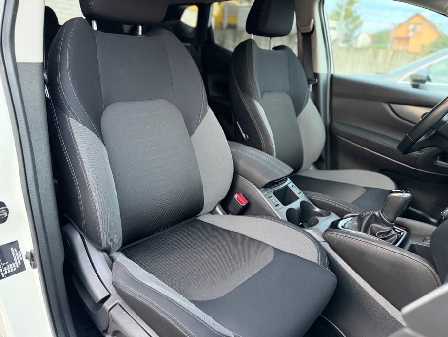 Nissan Qashqai 1,6 dCi Automatik, N-Connecta, Servisna, Kamere 360° - 25