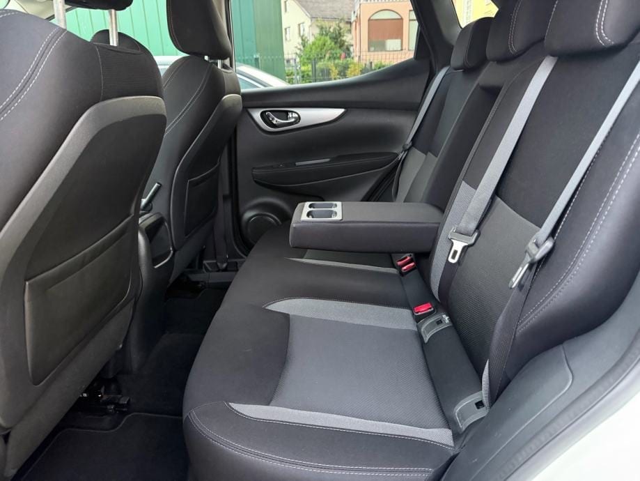 Nissan Qashqai 1,6 dCi Automatik, N-Connecta, Servisna, Kamere 360° - 26