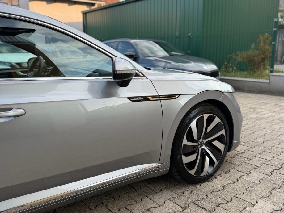 VW Arteon SB 2,0 TDI DSG, 147kw R-Line, H&K, Virtual, Alu 19", PDV - 17