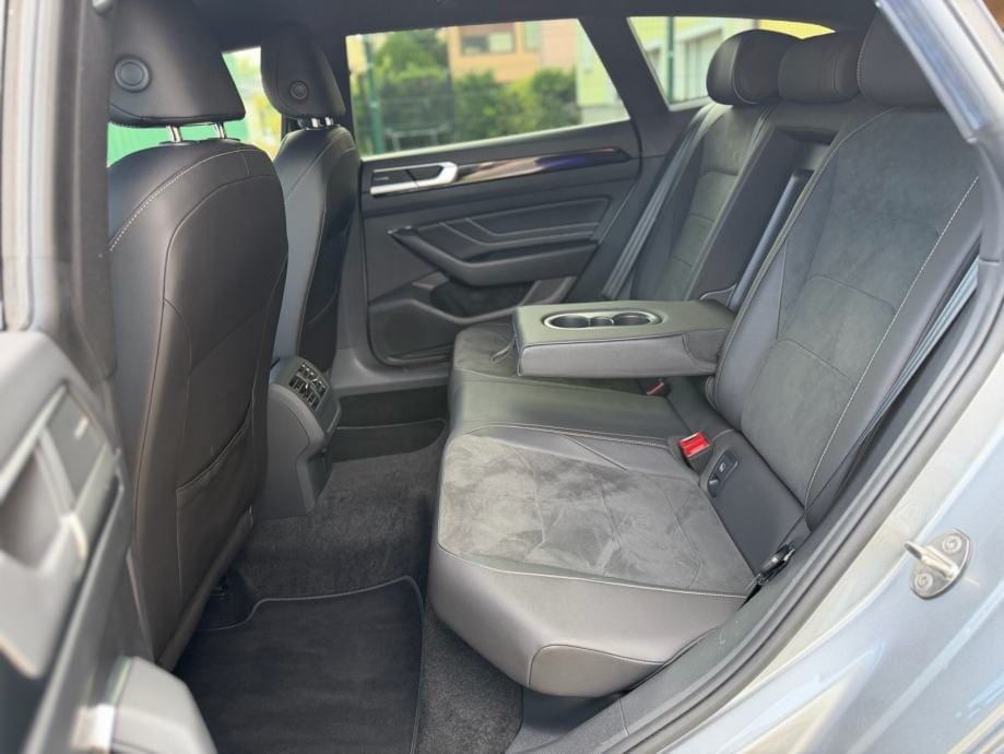 VW Arteon SB 2,0 TDI DSG, 147kw R-Line, H&K, Virtual, Alu 19", PDV - 24