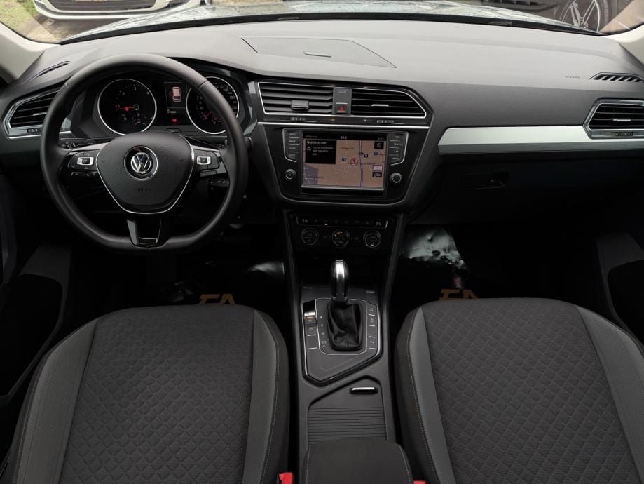 VW Tiguan 2,0 TDI DSG, 110kw, LED, Kuka, Servisna - 18