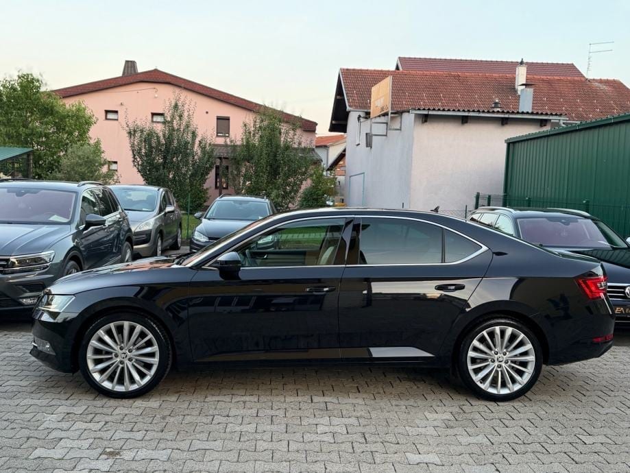 Škoda Superb 2,0 TDI DSG 140kw Style, Alu 19, Kamera, Navi, 2015 god. - 10