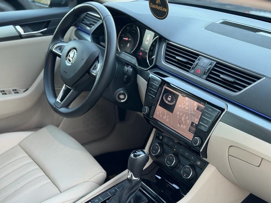 Škoda Superb 2,0 TDI DSG 140kw Style, Alu 19, Kamera, Navi, 2015 god. - 20