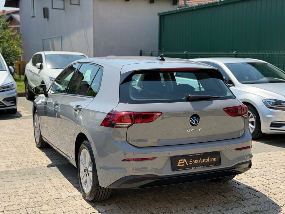 VW Golf 8 2,0 TDI, Life, ACC, Lane Asist, Kamera, Ambient, Servisna, 2022 god. - 9