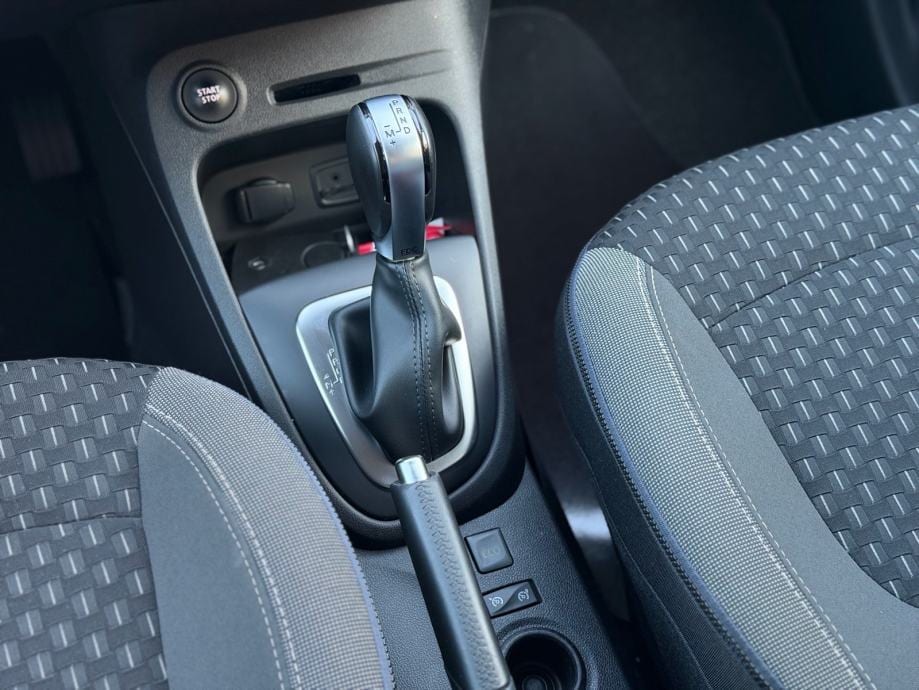 Renault Captur 1.5 dCi, Automatik, Redizajn, Intens, LED, Alu,Servisna, 2019 god. - 24