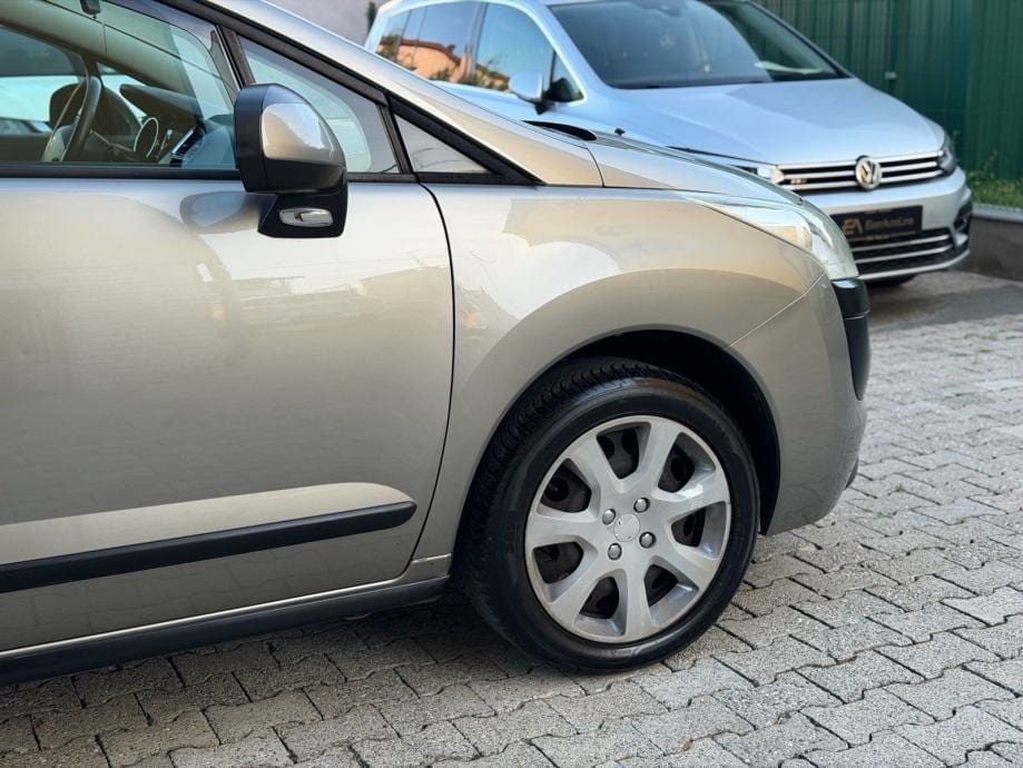 Peugeot 3008 1,6 HDi 82kw, Acces, HR Auto, Klima, 2012 god. - 11