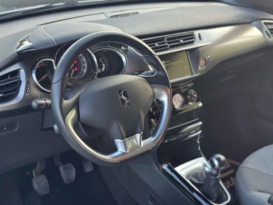 Citroën DS3 1,2 PureTech, SoChic, Kamera, Alu 17, 2017 god. - 15