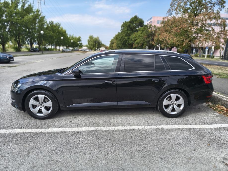 Škoda Superb Combi 2.0 TDI DSG Business, reg 03/2027, LED, navigacija - 2