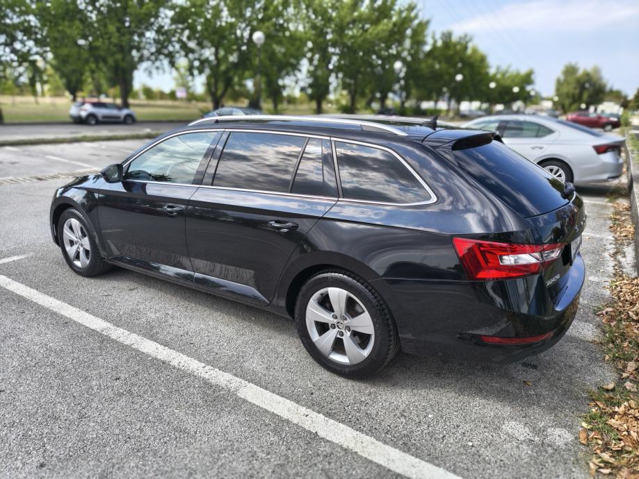 Škoda Superb Combi 2.0 TDI DSG Business, reg 03/2027, LED, navigacija - 3