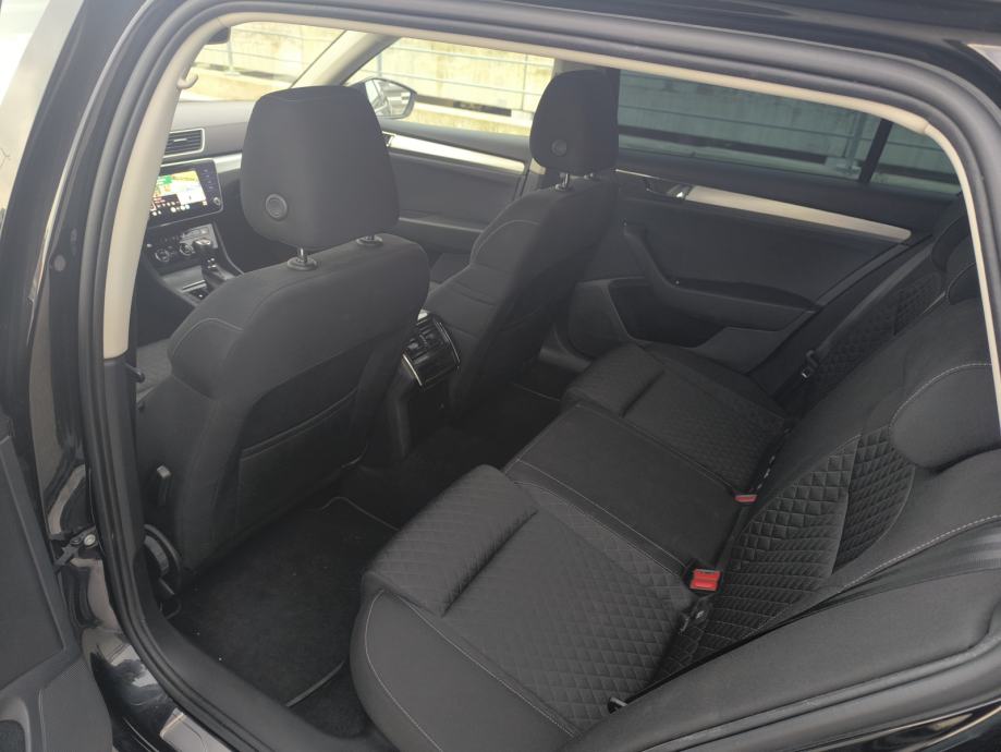 Škoda Superb Combi 2.0 TDI DSG Business, reg 03/2027, LED, navigacija - 6