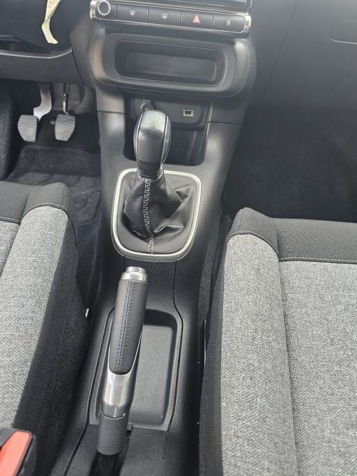 Citroën C3 1.2 Shine*2019 god.*29000km*Garancija 2 godine* - 18