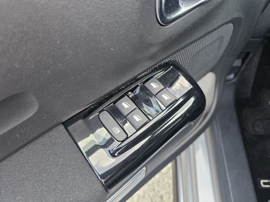 Citroën C3 1.2 Shine*2019 god.*29000km*Garancija 2 godine* - 19