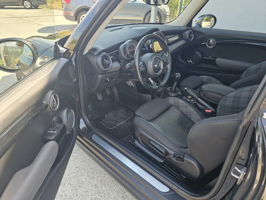 MINI Cooper 1.5*2015 god*141000km*Garancija 2.godine*, 2015 god. - 22