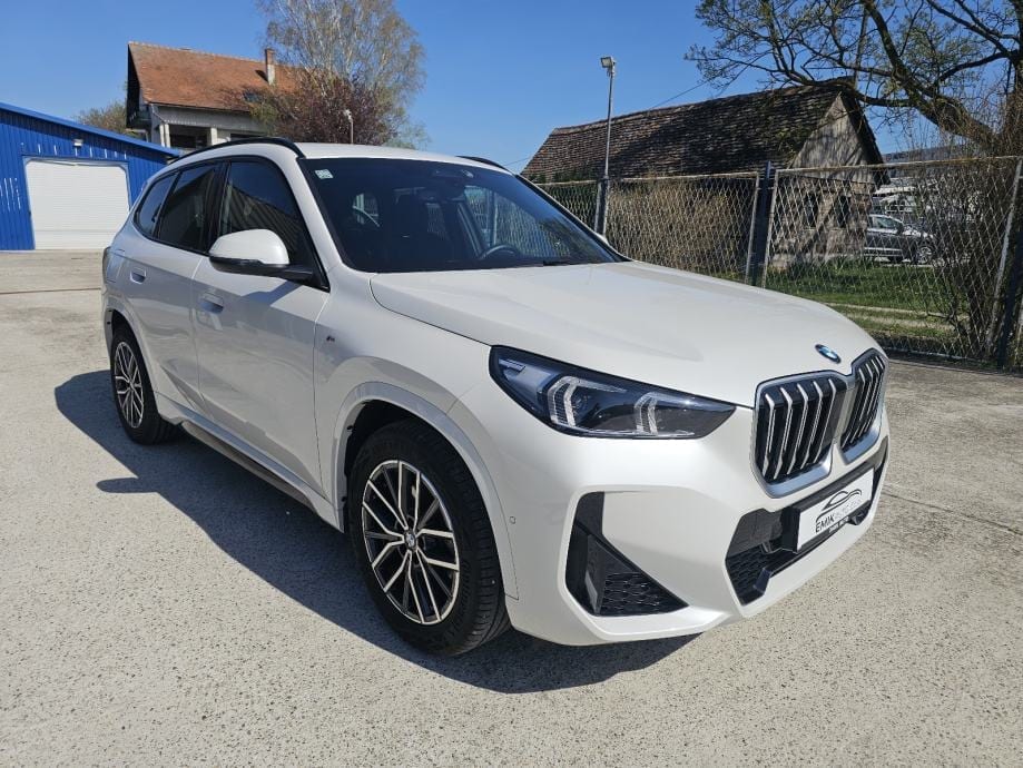 BMW X1 sDrive18i M-Sport*5/2025 g.*14000km*Garancija 4 godine*, 2025 god. - 4