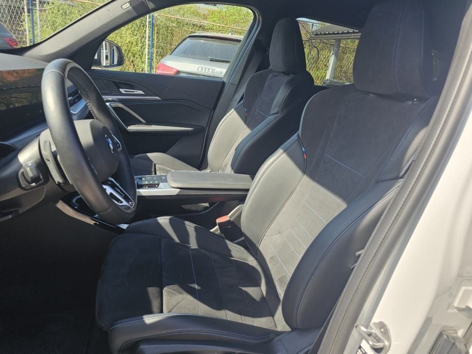 BMW X1 sDrive18i M-Sport*5/2025 g.*14000km*Garancija 4 godine*, 2025 god. - 10