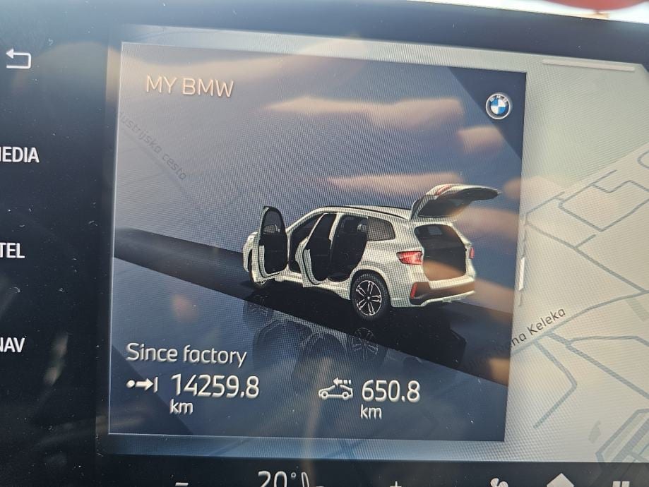 BMW X1 sDrive18i M-Sport*5/2025 g.*14000km*Garancija 4 godine*, 2025 god. - 17