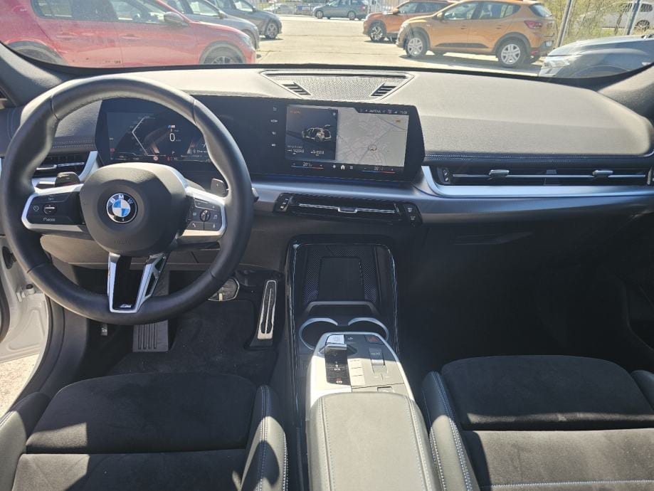BMW X1 sDrive18i M-Sport*5/2025 g.*14000km*Garancija 4 godine*, 2025 god. - 19
