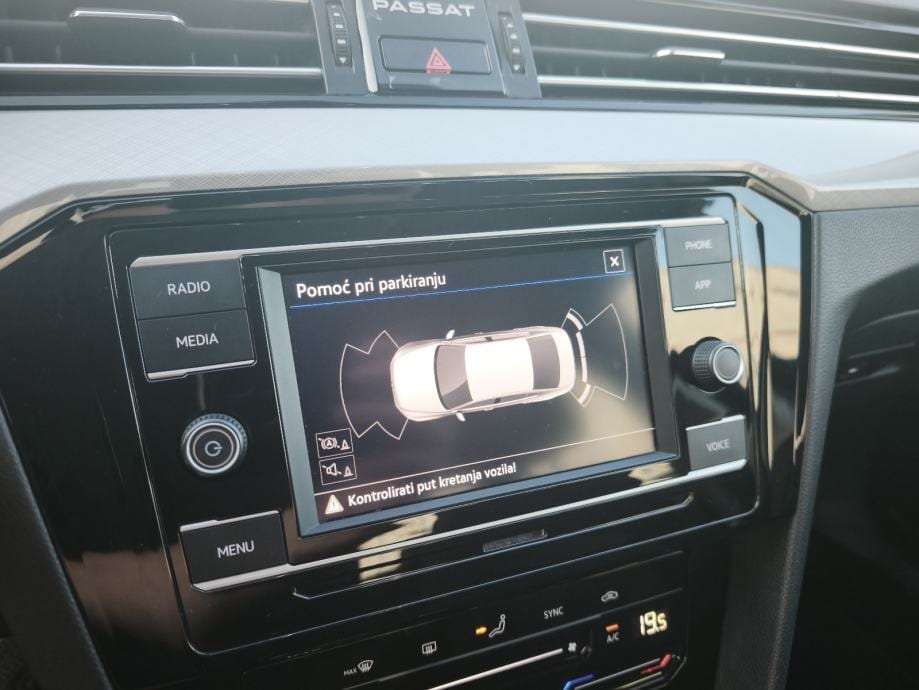 VW Passat 2,0 TDI 150*DSG**AUTOMATIK*BUSINESS*GARANCIJA**NIJE UVOZ** - 24