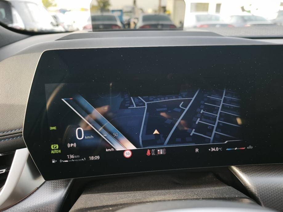 BMW 218i Active Tourer M Sport Connected Professional, 2024 god. - 24