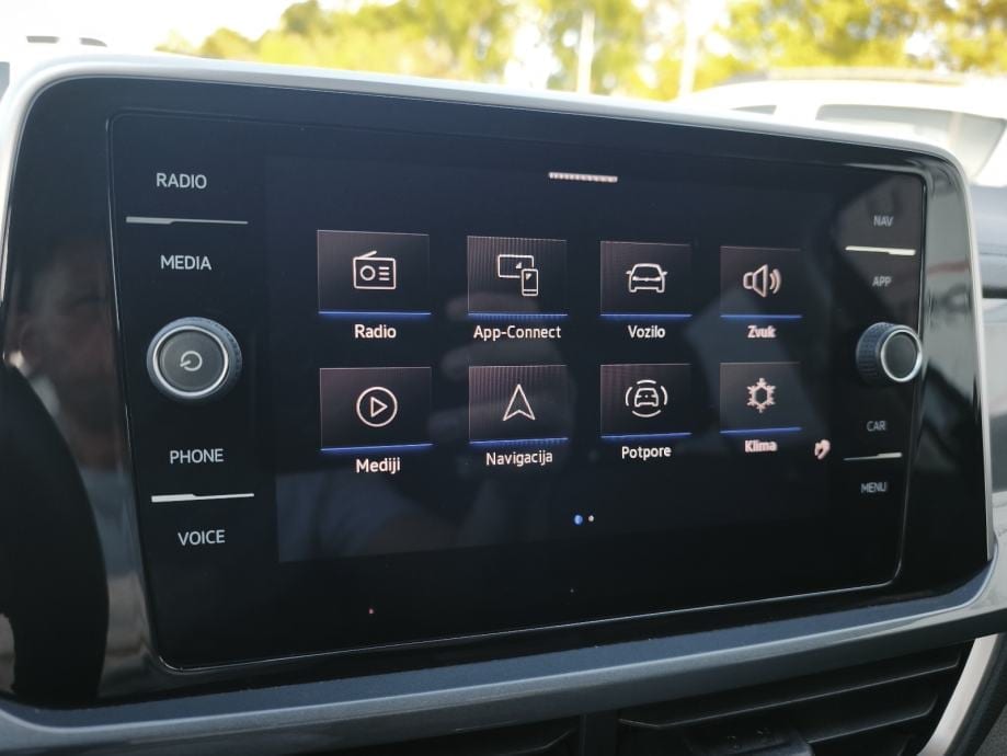 VW T-Roc 1,0 TSI 110ks**STYLE**GARANCIJA**NIJE UVOZ**, 2023 god. - 25