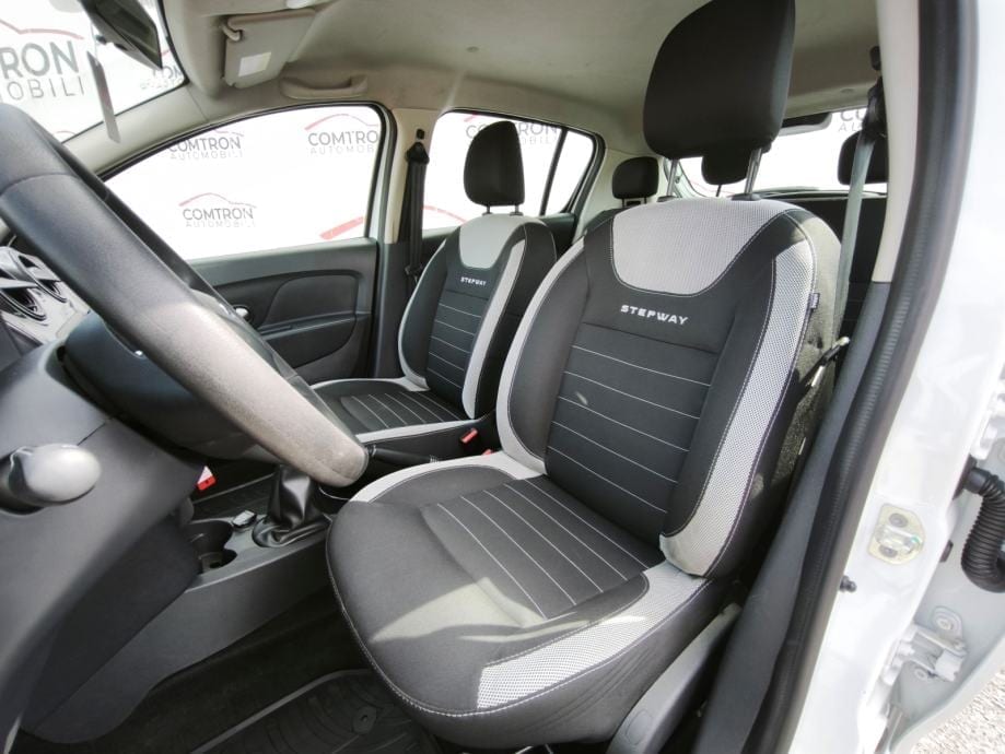 Dacia Sandero 1,5 dci 95ks**GARANCIJA**NIJE UVOZ**KLIMA**, 2021 god. - 14