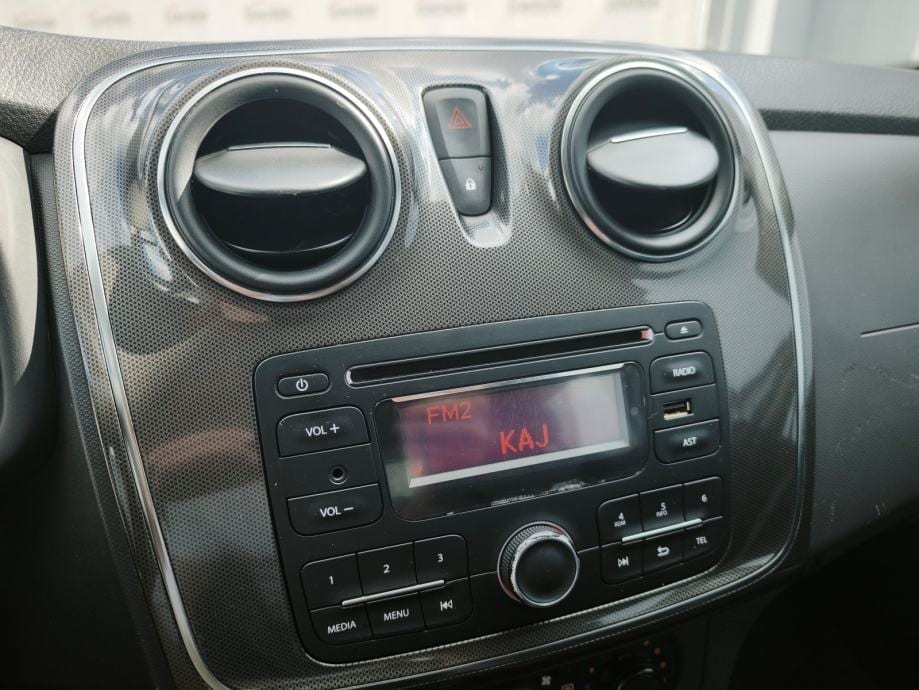 Dacia Sandero 1,5 dci 95ks**GARANCIJA**NIJE UVOZ**KLIMA**, 2021 god. - 20