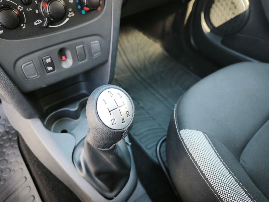 Dacia Sandero 1,5 dci 95ks**GARANCIJA**NIJE UVOZ**, 2021 god. - 17