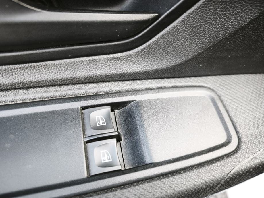 Dacia Sandero 1,0 tce 95*N-1 Teretno Vozilo**Odbitak 100%PDV-a*JAMSTVO, 2023 god. - 17
