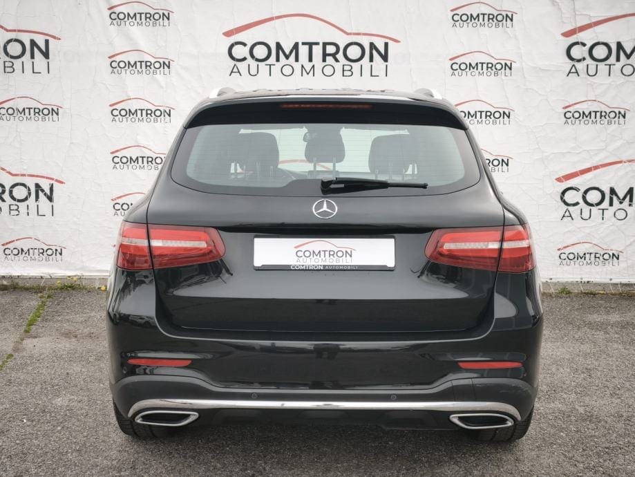 Mercedes-Benz GLC 220 d 4MATIC **AMG**PANORAMA**JAMSTVO**, 2018 god. - 8