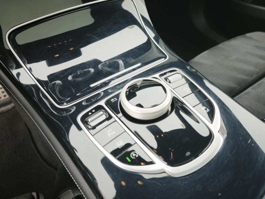 Mercedes-Benz GLC 220 d 4MATIC **AMG**PANORAMA**JAMSTVO**, 2018 god. - 17