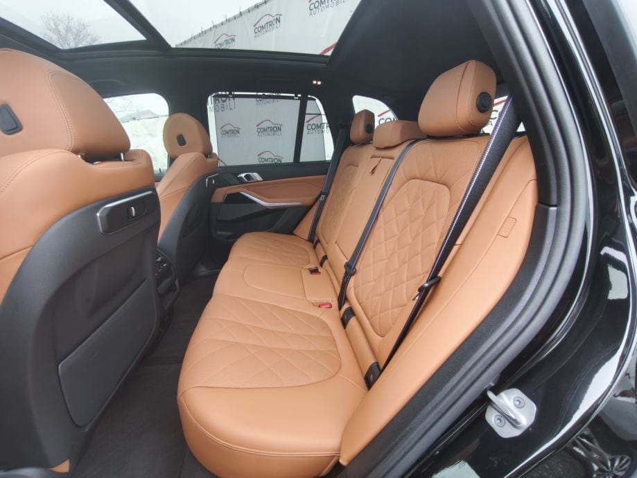 BMW X5 xDrive 30d**ZR.OVIJES**PANORAMA**TV.JAMSTVO**, 2024 god. - 18