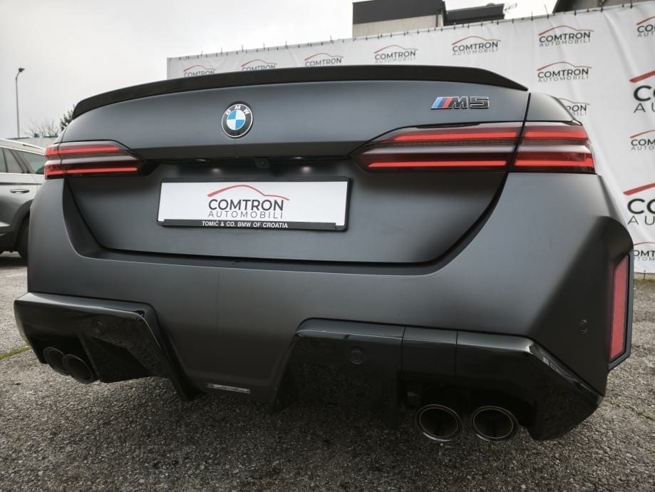 BMW M5 ULTIMATE PAKET*KERAMIČKE KOČNICE**INDIVIDUAL**FROZEN DEEP GREY*, 2024 god. - 8