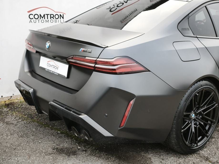 BMW M5 ULTIMATE PAKET*KERAMIČKE KOČNICE**INDIVIDUAL**FROZEN DEEP GREY*, 2024 god. - 9