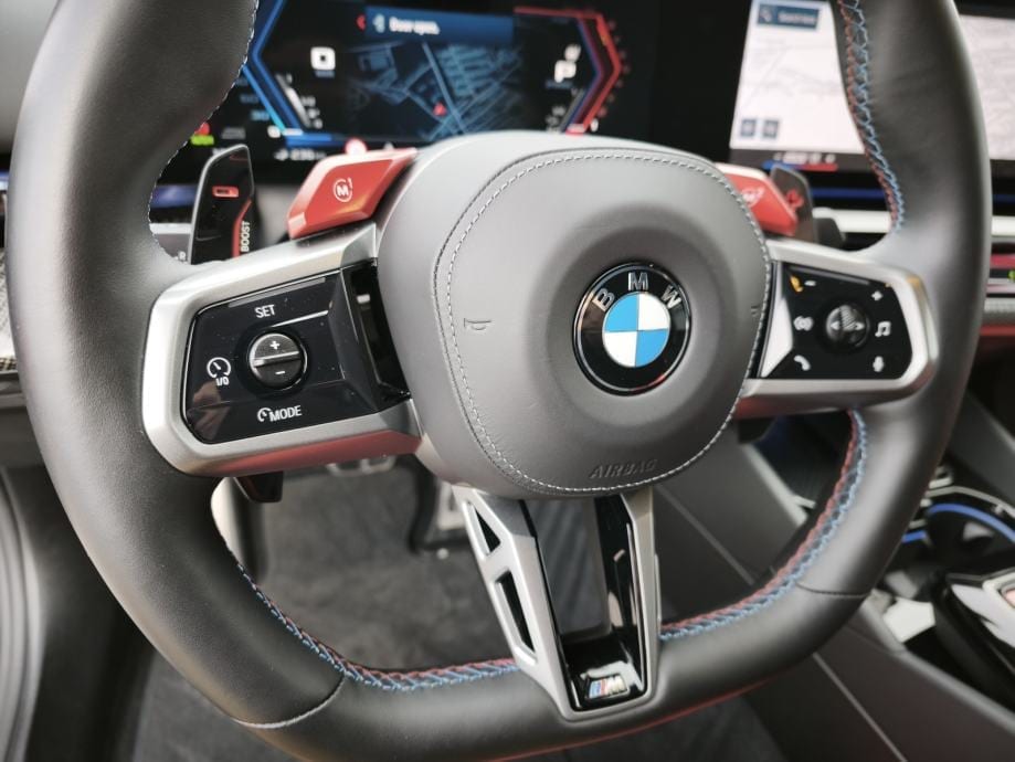BMW M5 ULTIMATE PAKET*KERAMIČKE KOČNICE**INDIVIDUAL**FROZEN DEEP GREY*, 2024 god. - 12
