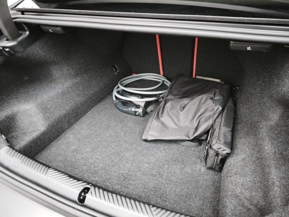 BMW M5 ULTIMATE PAKET*KERAMIČKE KOČNICE**INDIVIDUAL**FROZEN DEEP GREY*, 2024 god. - 29