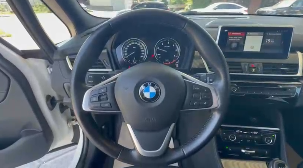 BMW serija 218d Gran Tourer Sport Line  7 mjesta - 7