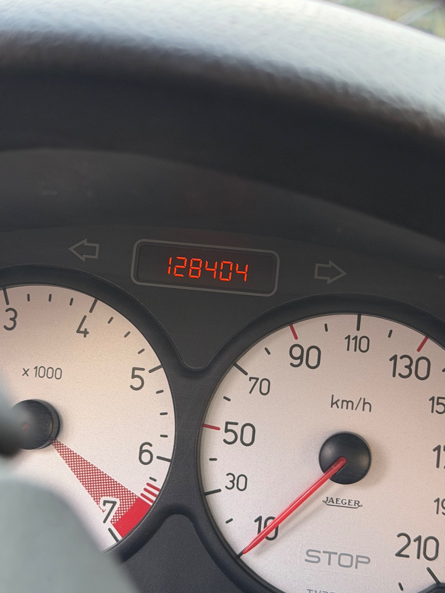 Peugeot 206 2008 - 12