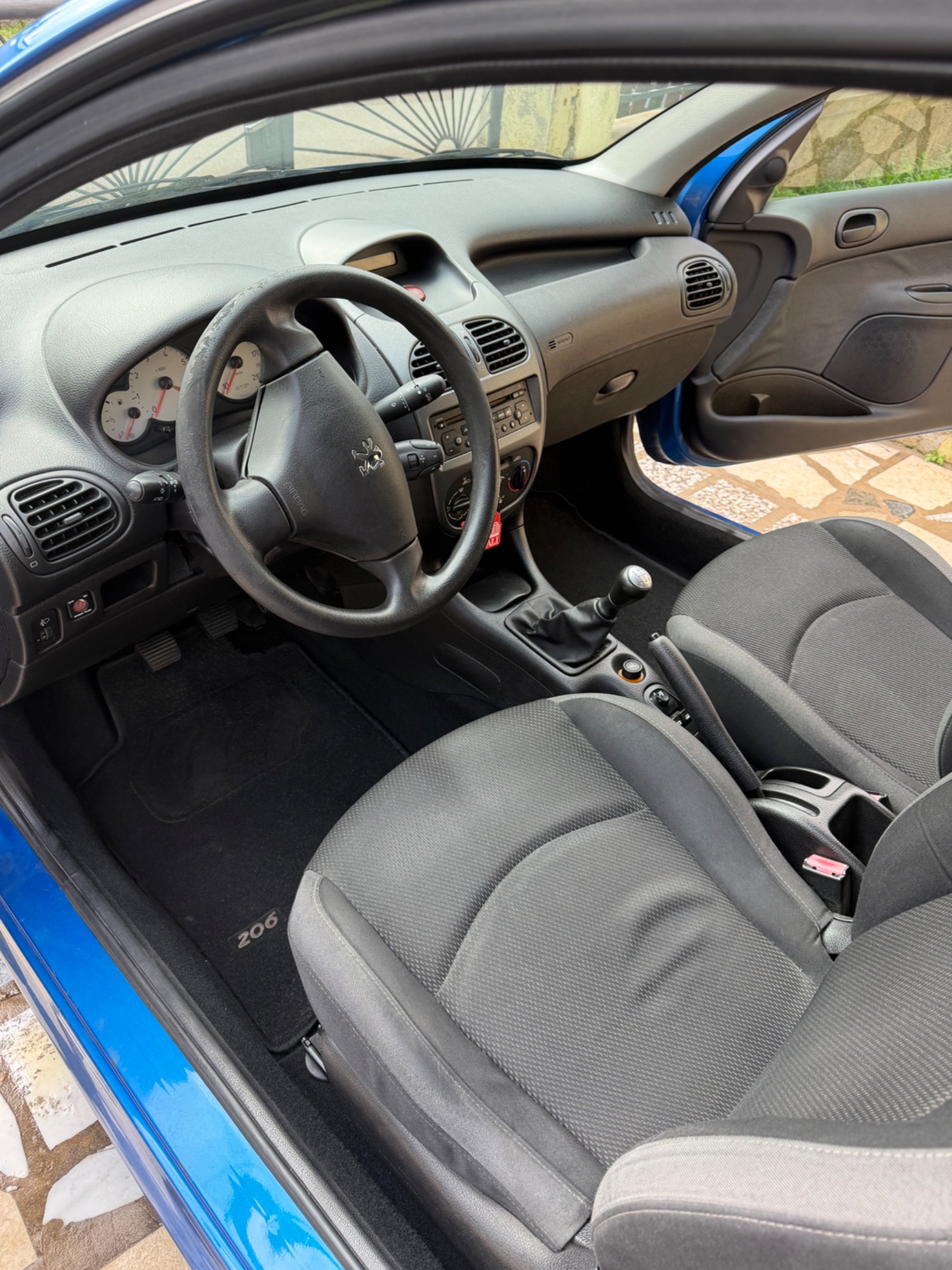 Peugeot 206 2008 - 14