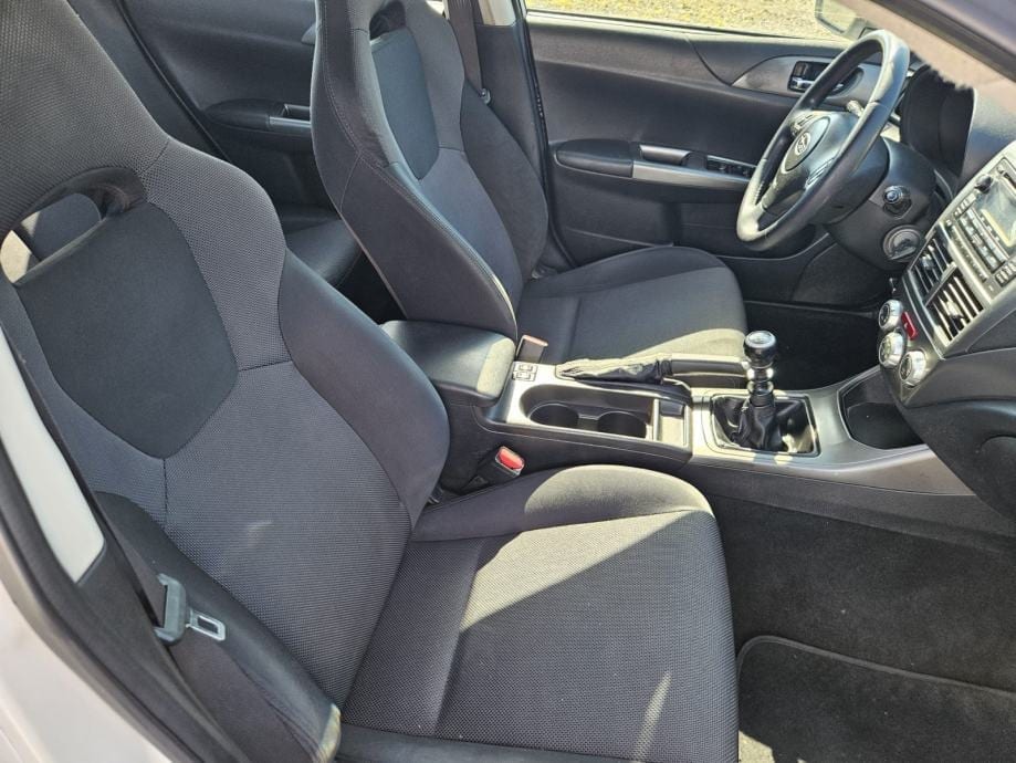 Subaru Impreza 2,0 D AWD KLIMA,XENON SVJETLA - 13