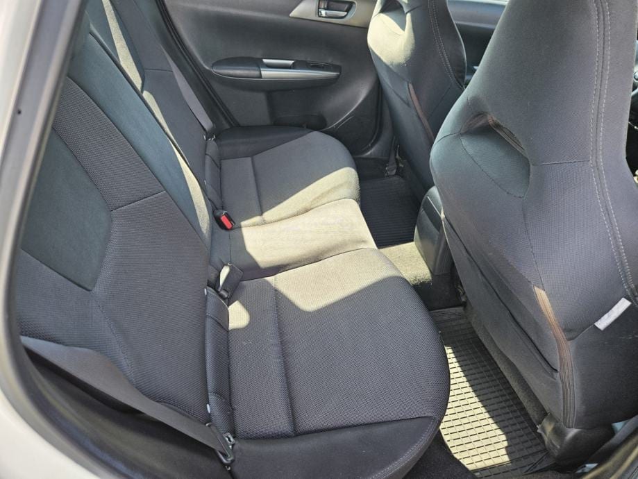 Subaru Impreza 2,0 D AWD KLIMA,XENON SVJETLA - 14