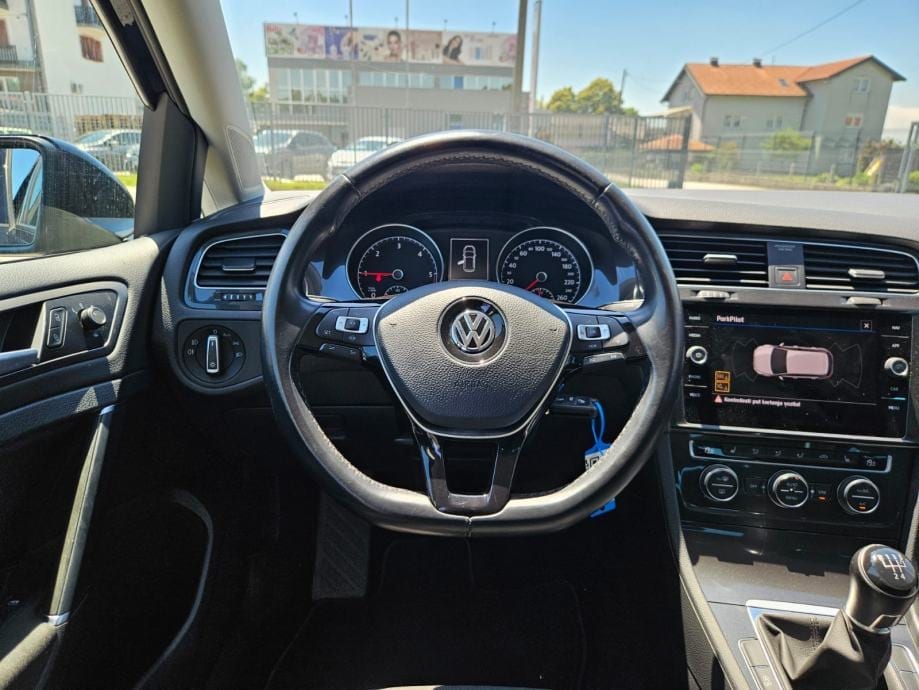 VW Golf 7 1,6 TDI HIGHLINE,NAVIGACIJA,PDC,GR.SJEDALA,AUTOMATSKA KLIMA, 2019 god. - 16