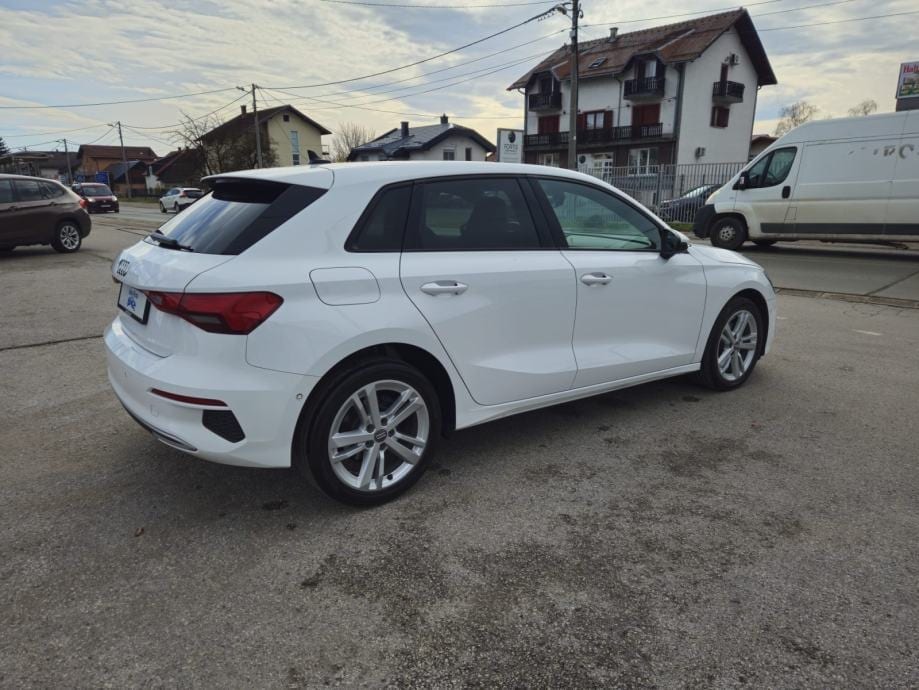 Audi A3 30 TDI ADVANCED,NAVI,PDC,ACC,LINE ASISTENT,GR.SJEDALA,PARK PIL, 2023 god.