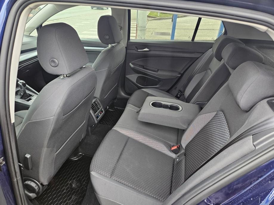 VW Golf 8 2,0 TDI ACTIVE,NAVI,PDC,ACC,AMBIENT LIGHT,GR.SJEDIŠTA,MFV..., 2022 god. - 14