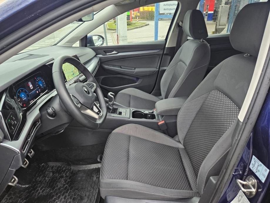 VW Golf 8 2,0 TDI ACTIVE,NAVI,PDC,ACC,AMBIENT LIGHT,GR.SJEDIŠTA,MFV..., 2022 god. - 19