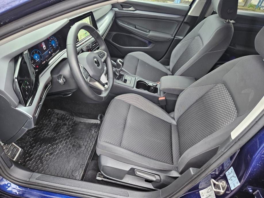 VW Golf 8 2,0 TDI ACTIVE,NAVI,PDC,ACC,AMBIENT LIGHT,GR.SJEDIŠTA,MFV..., 2022 god. - 25