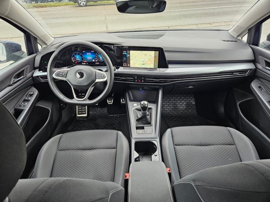 VW Golf 8 2,0 TDI ACTIVE,NAVI,PDC,ACC,AMBIENT LIGHT,GR.SJEDIŠTA,MFV..., 2022 god. - 24