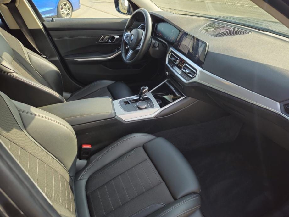 BMW serija 3 Touring 320d NAVI,HEAD UP,PDC,LED SVJETLA,VIRTUAL COCPIT, 2019 god. - 23